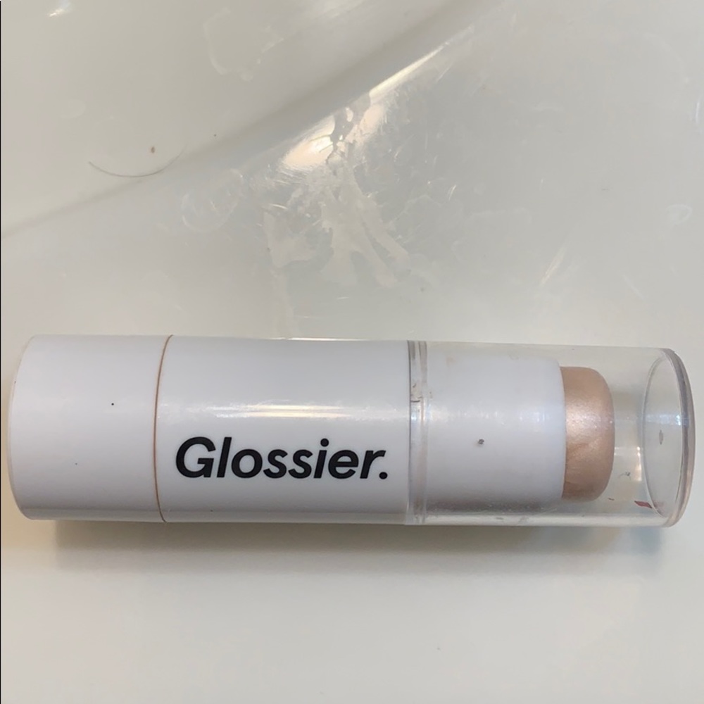 Glossier Haloscope in Quartz